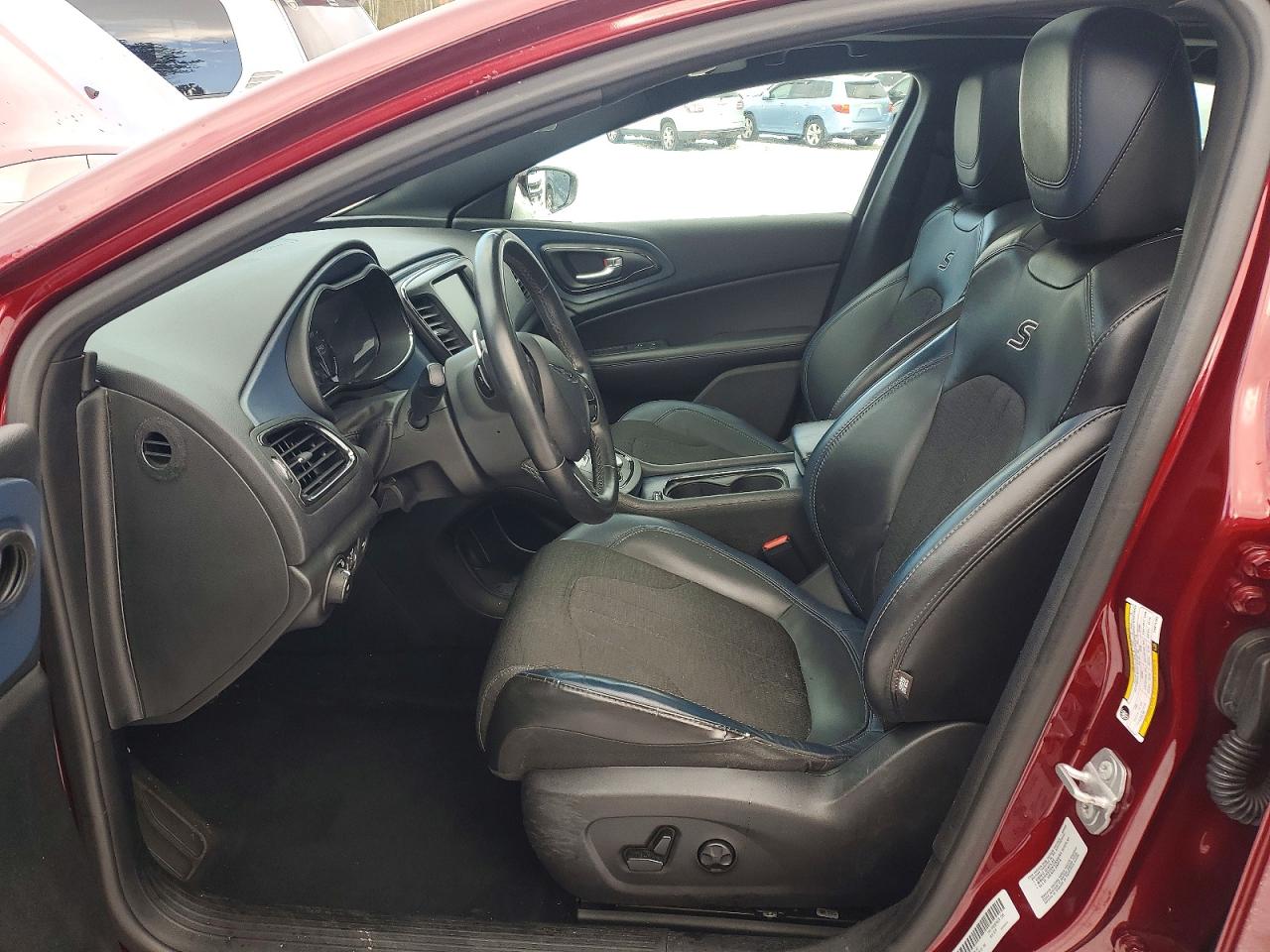 2015 CHRYSLER 200 S photo 7