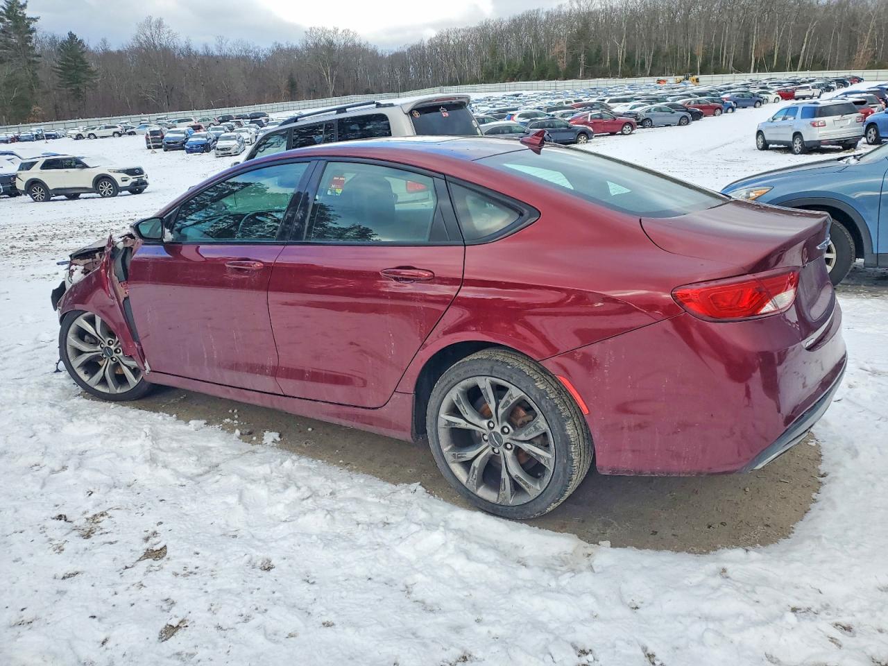 2015 CHRYSLER 200 S photo 2