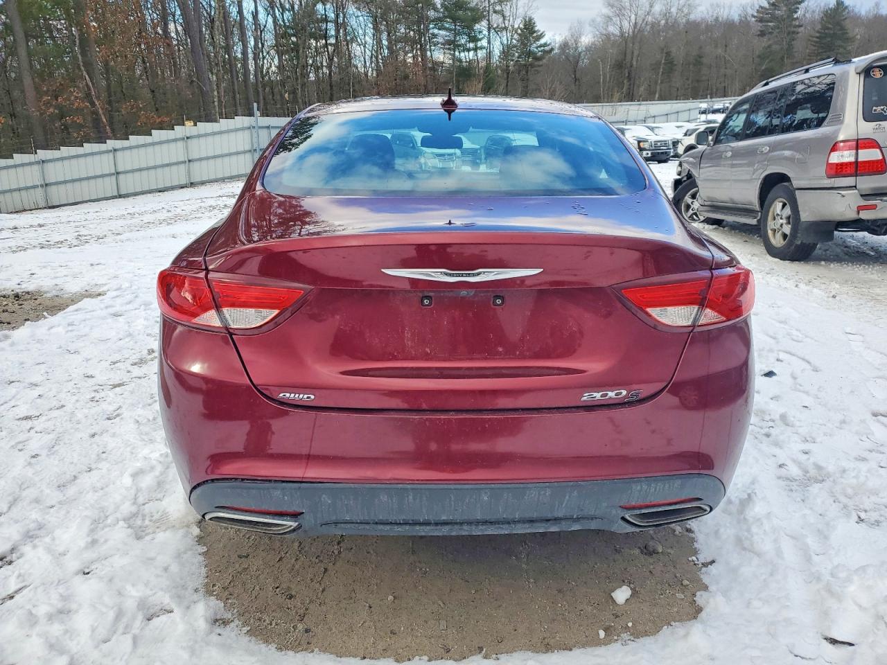 2015 CHRYSLER 200 S photo 6
