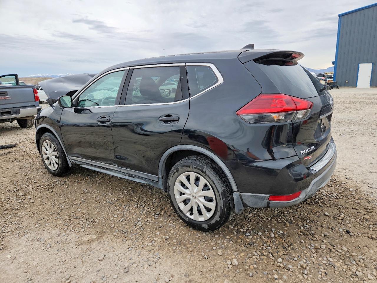 2018 NISSAN ROGUE S photo 3