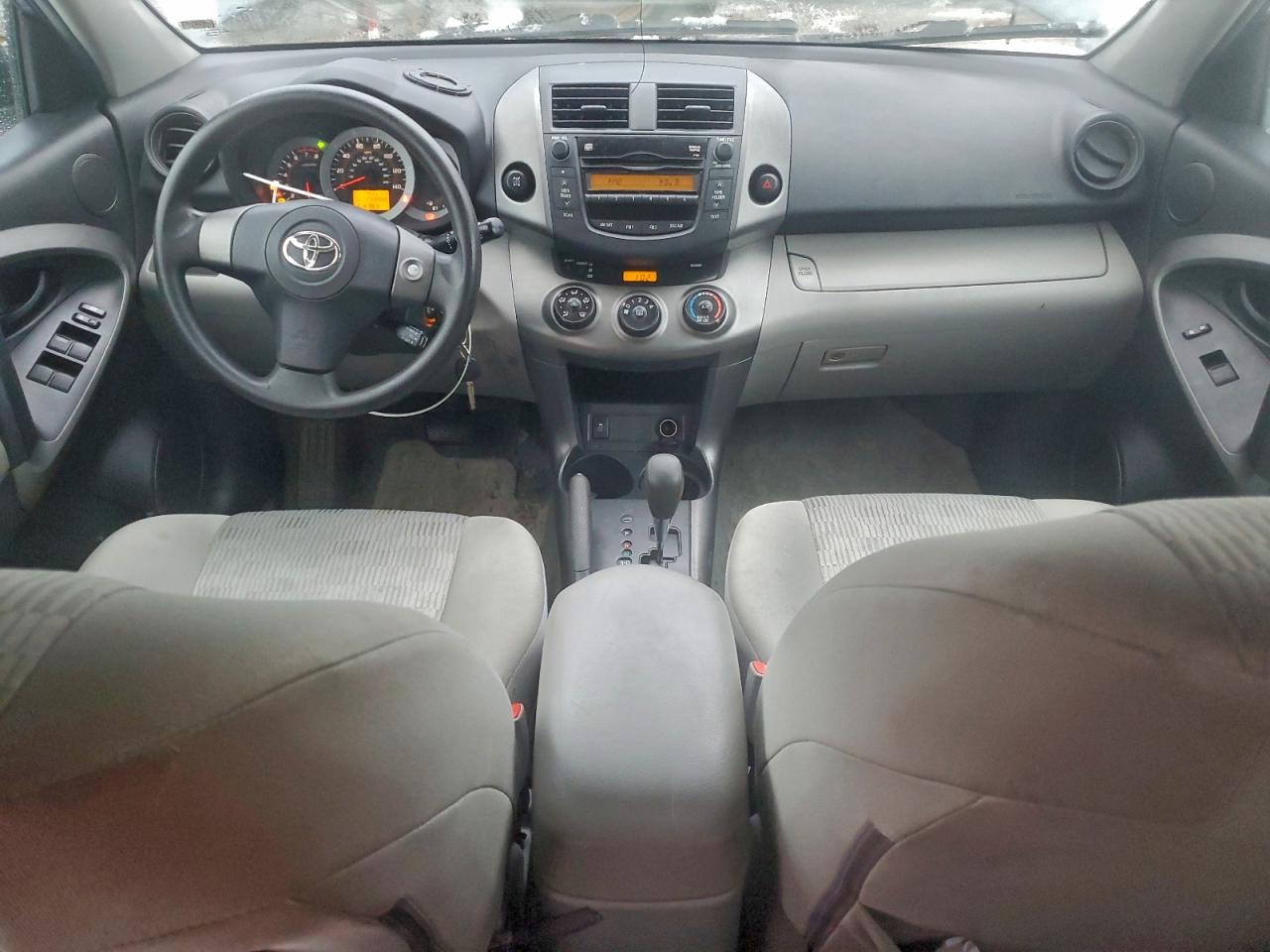 2010 TOYOTA RAV4 photo 8