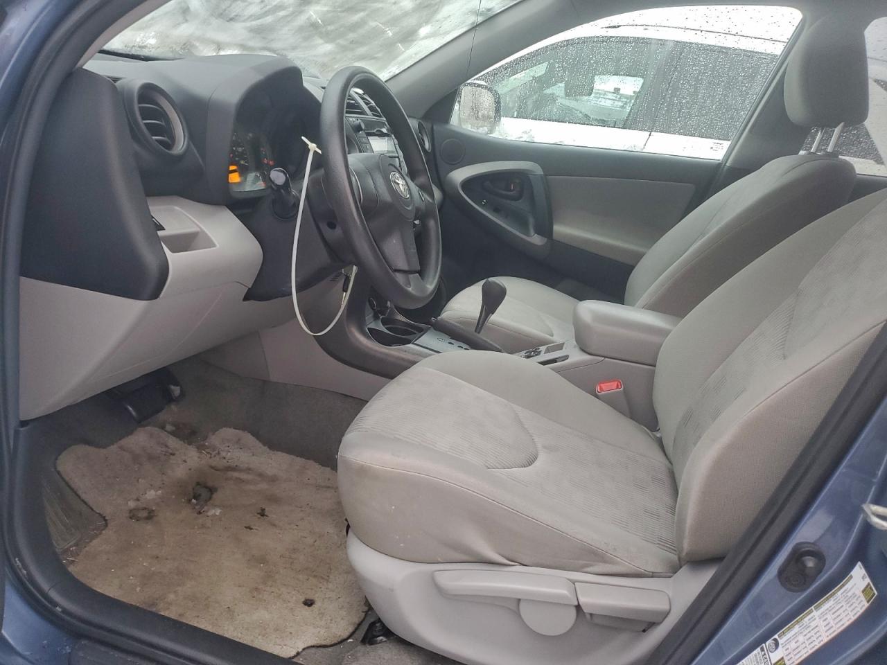 2010 TOYOTA RAV4 photo 7