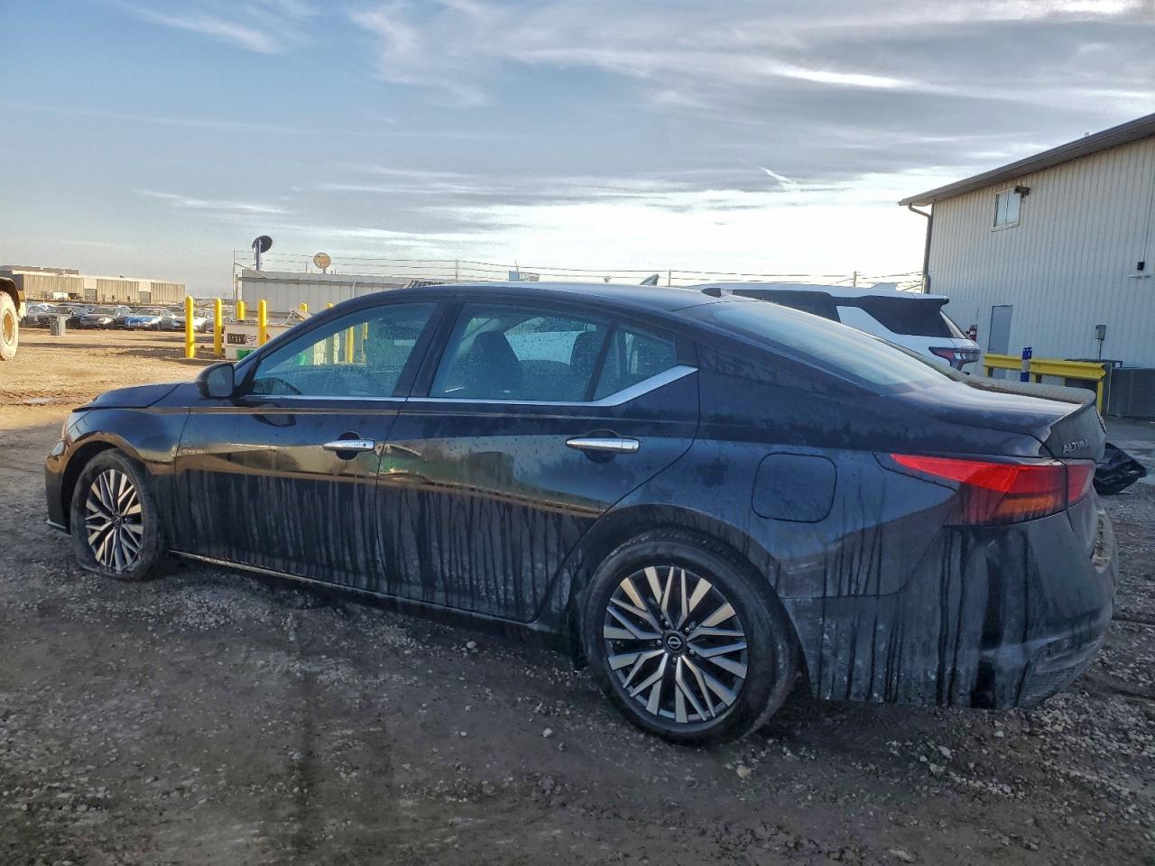 2025 NISSAN ALTIMA SV photo 2