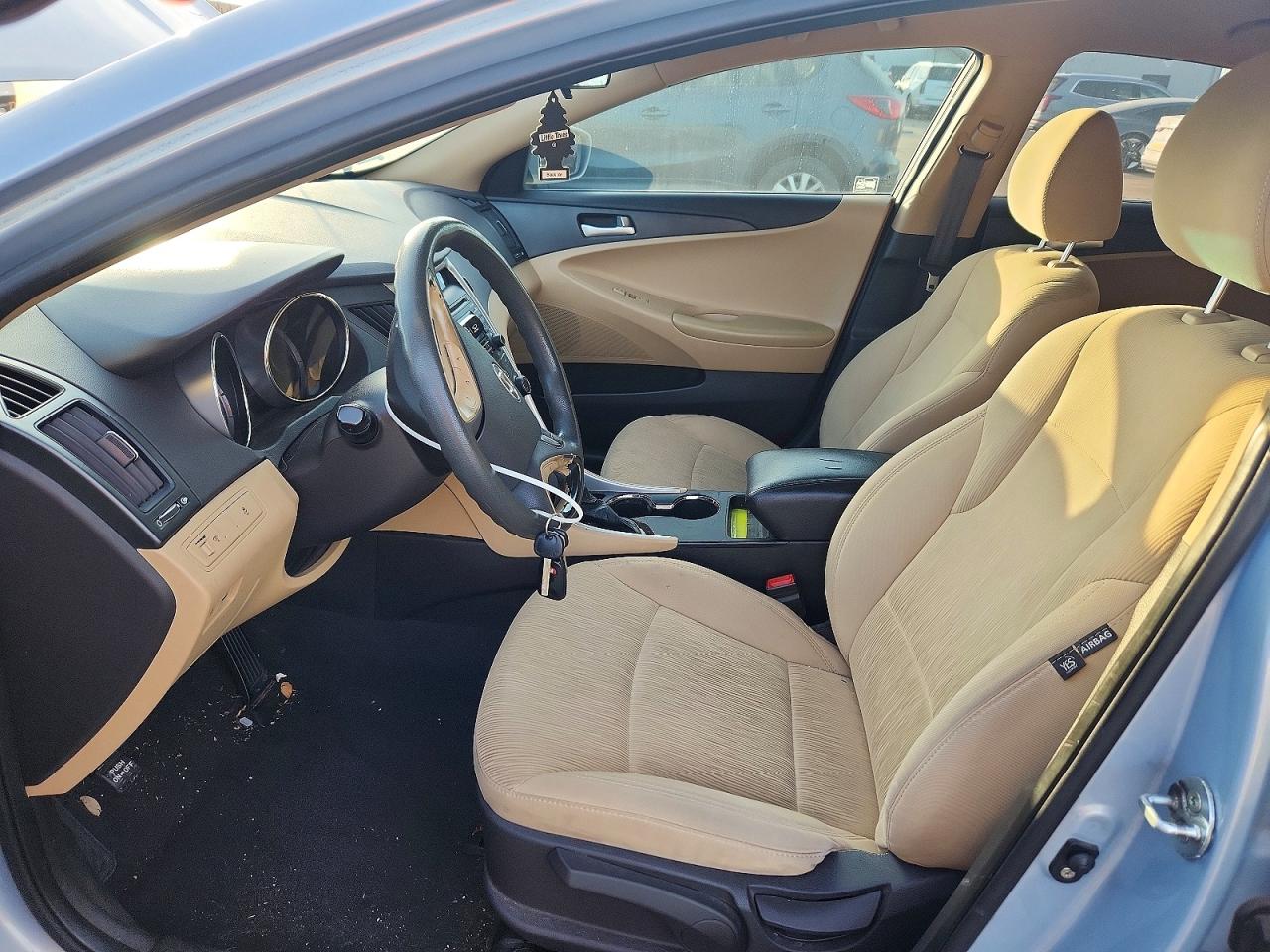 2011 HYUNDAI SONATA GLS photo 7