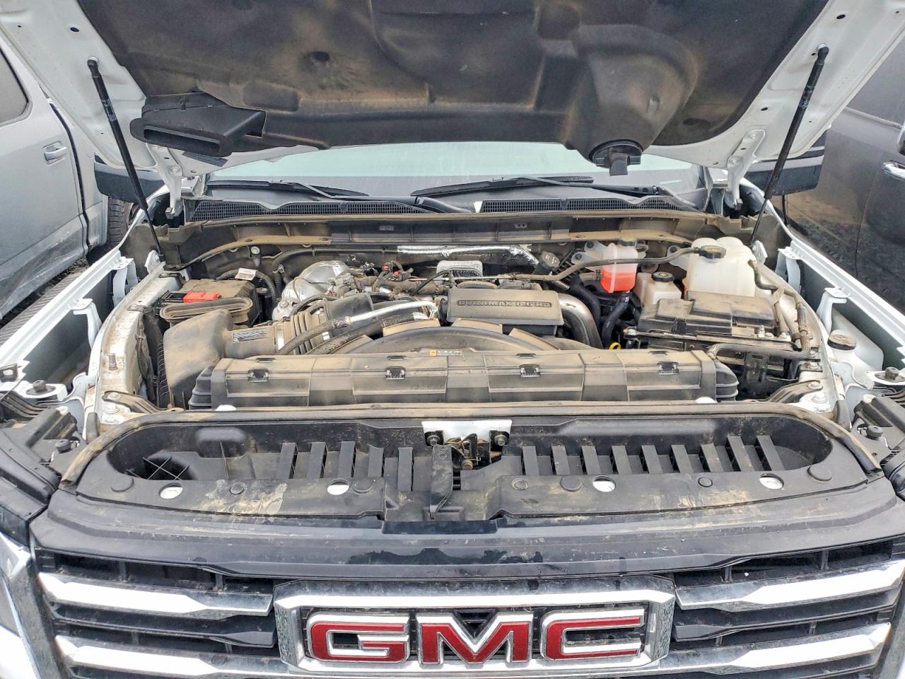 2025 GMC SIERRA K3500 SLT photo 11