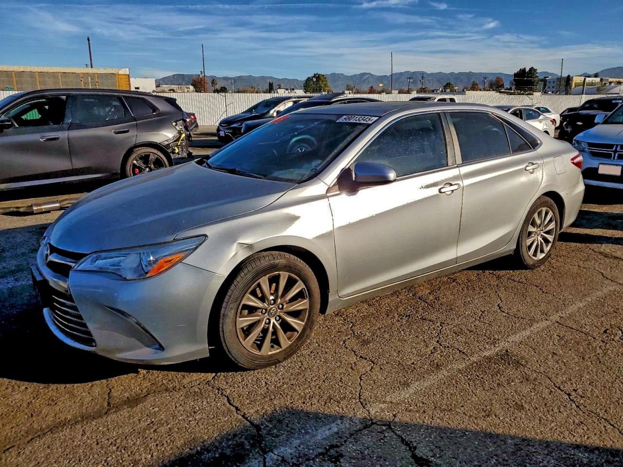 2016 TOYOTA CAMRY