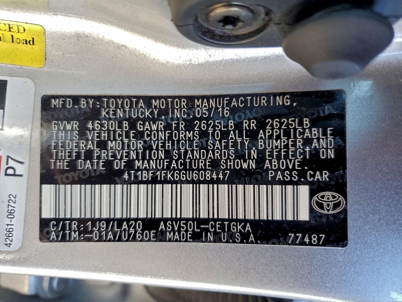 2016 TOYOTA CAMRY LE photo 12