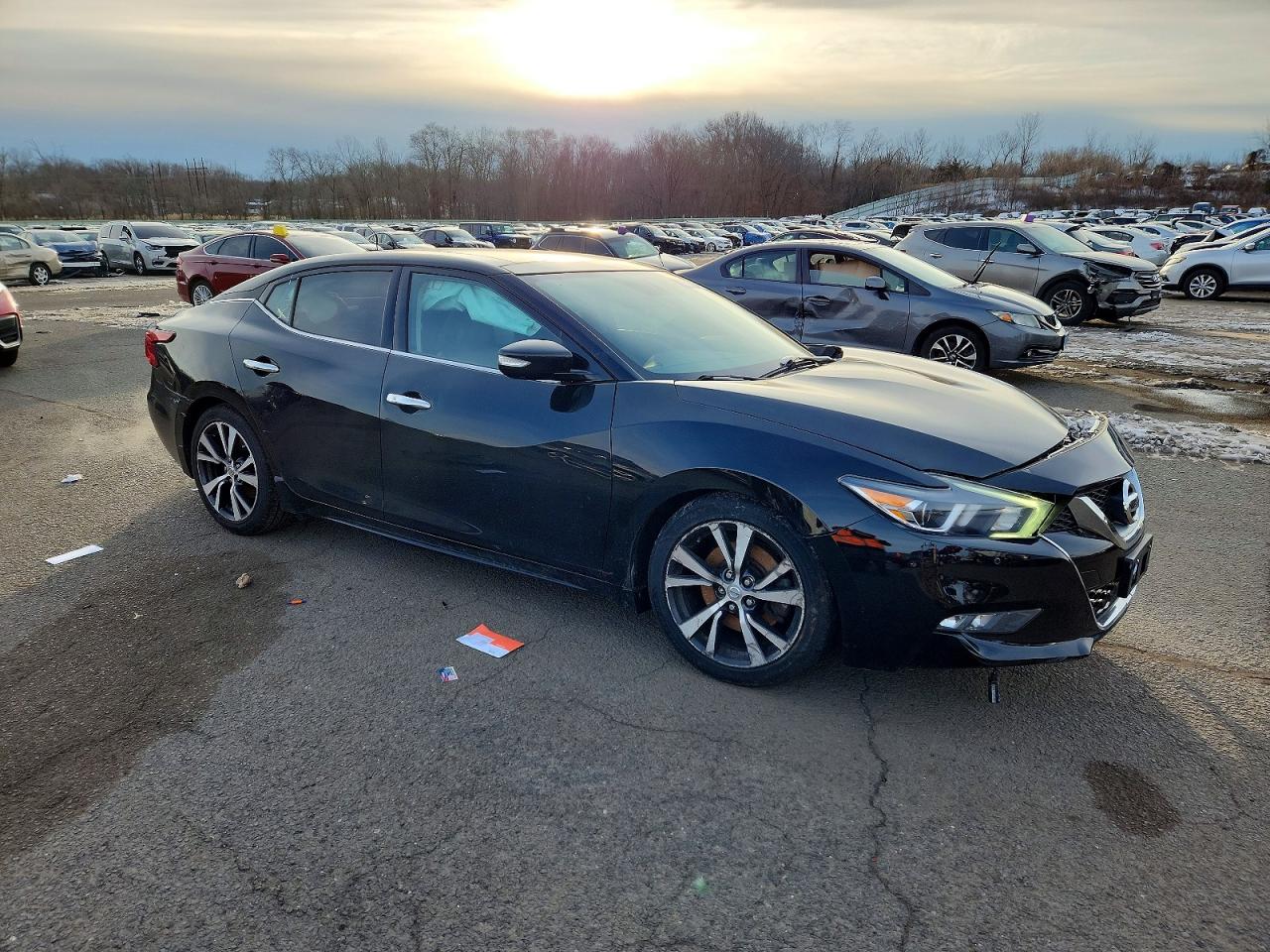 2017 NISSAN MAXIMA 3.5S photo 4