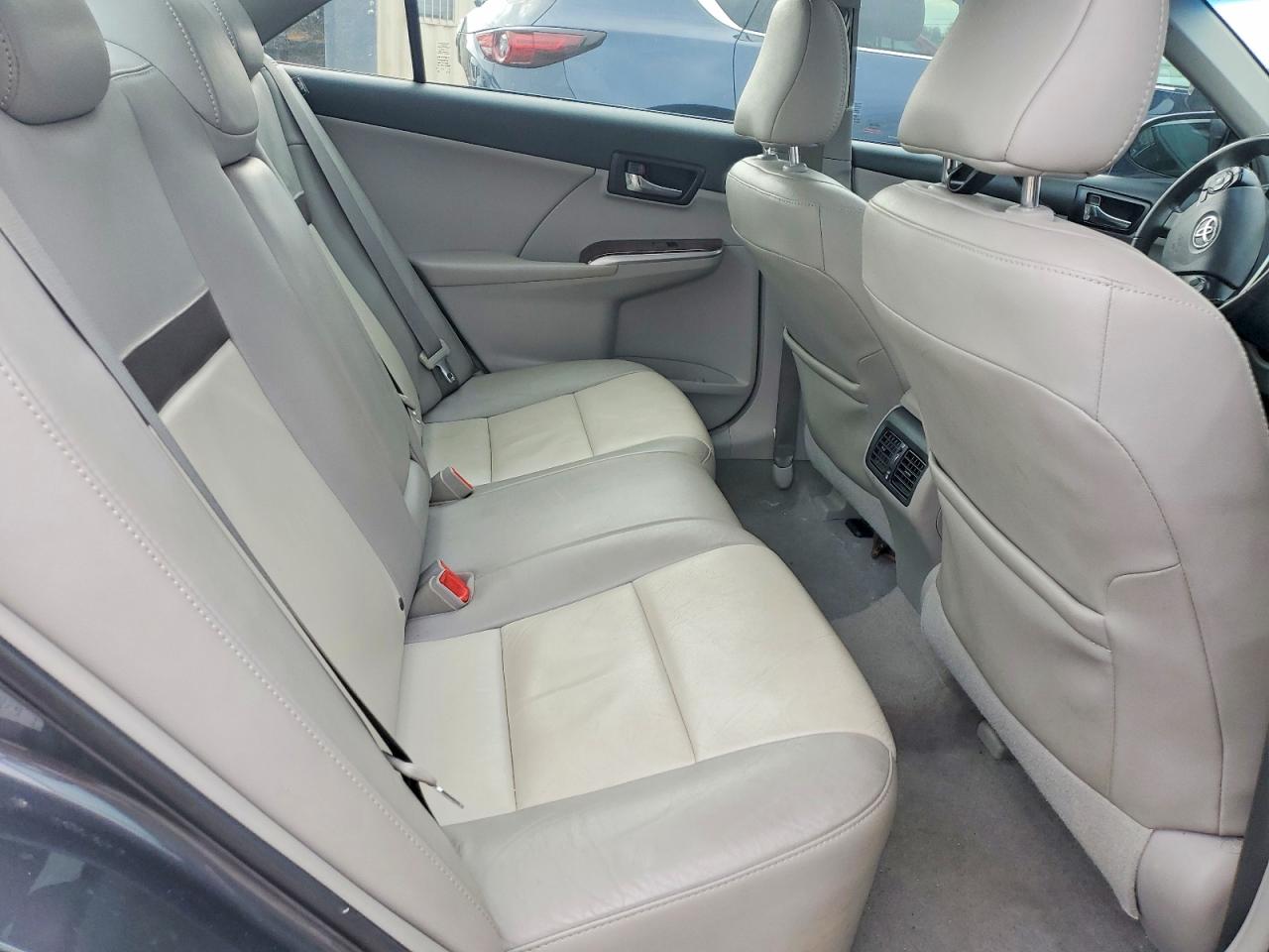 2012 TOYOTA CAMRY SE photo 10