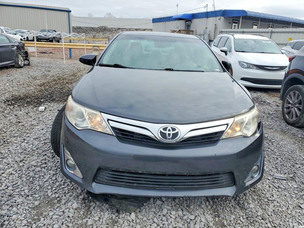 2012 TOYOTA CAMRY SE photo 5