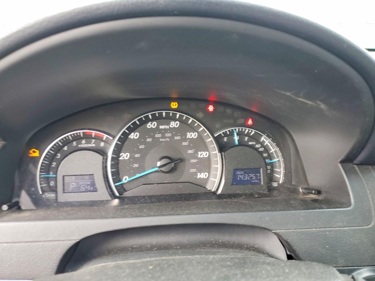 2012 TOYOTA CAMRY SE photo 9