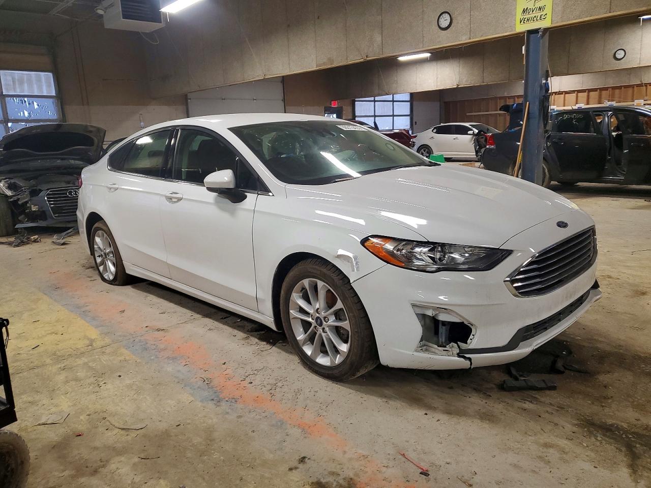 2020 FORD FUSION SE photo 4