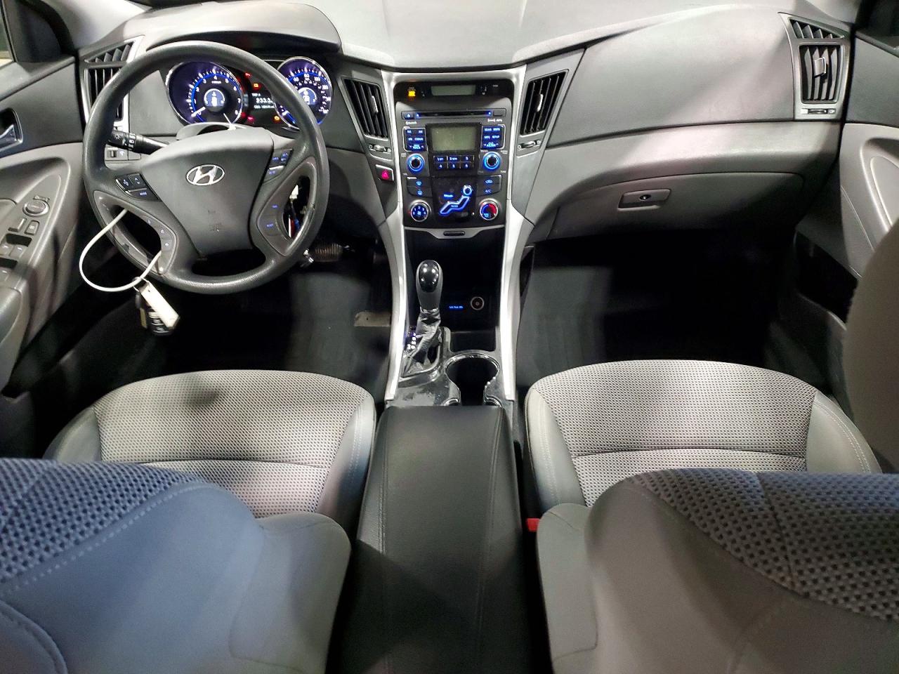 2011 HYUNDAI SONATA GLS photo 8