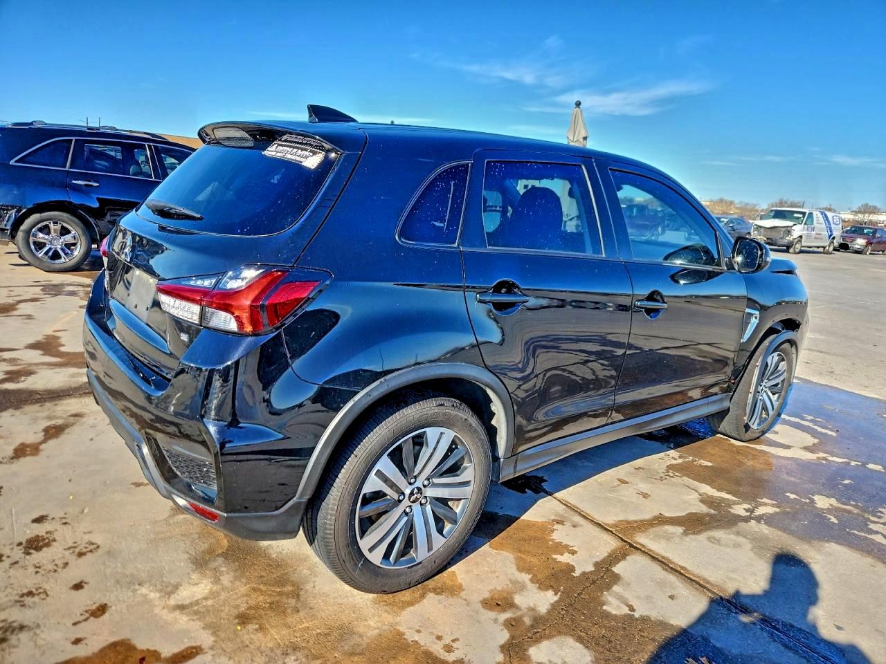 2022 MITSUBISHI OUTLANDER SPORT SE photo 3