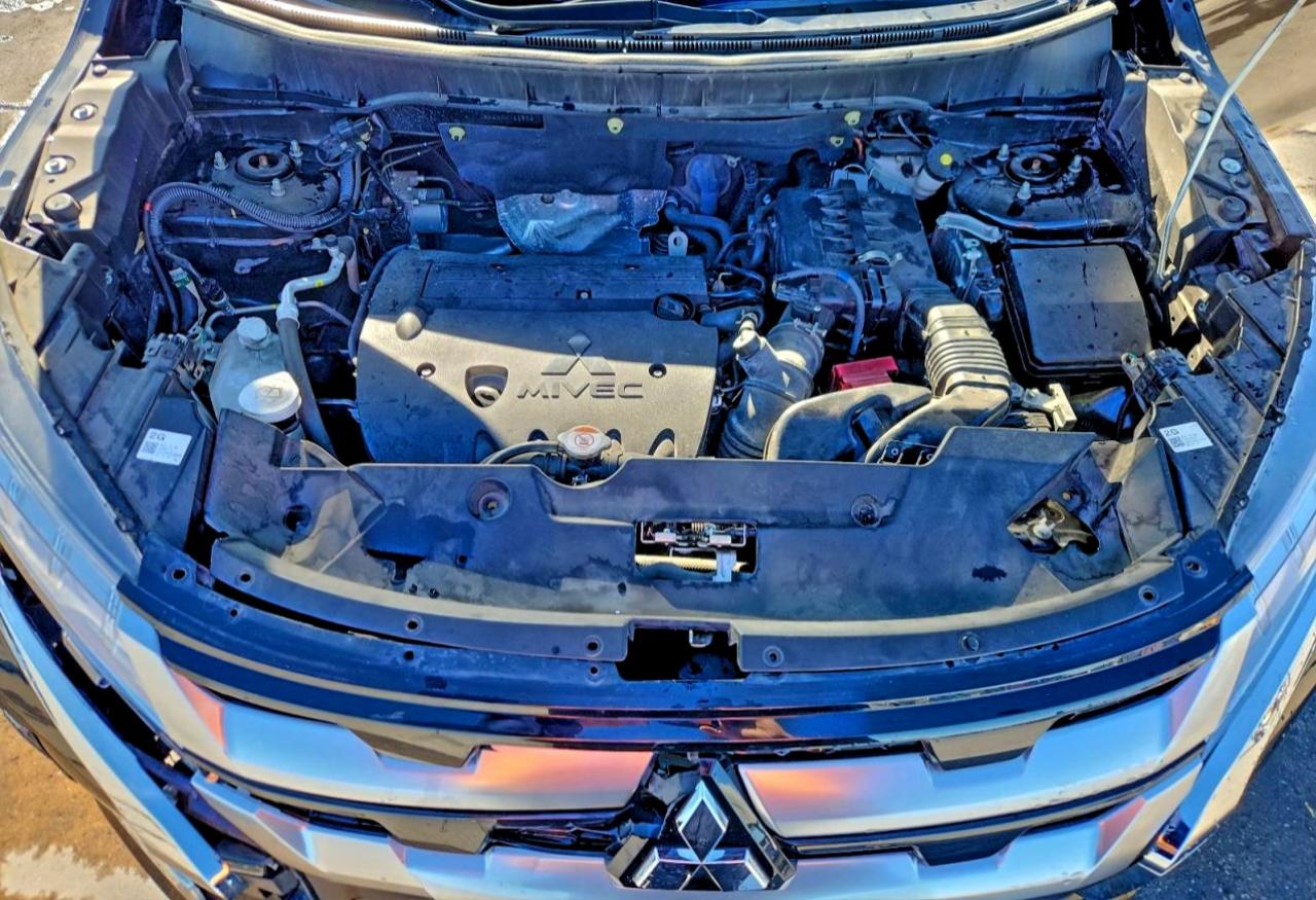 2022 MITSUBISHI OUTLANDER SPORT SE photo 11