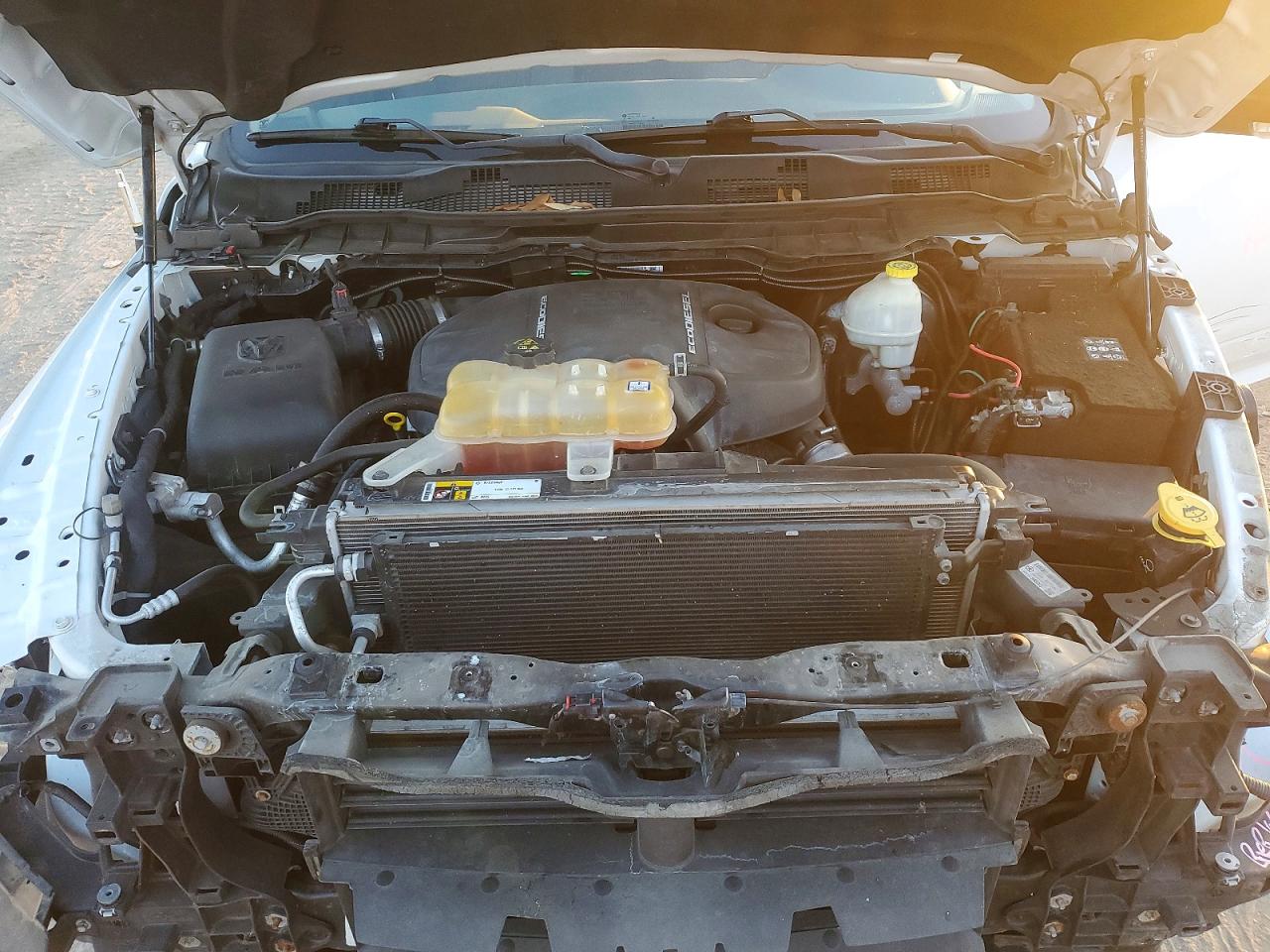 2016 RAM 1500 SLT photo 11