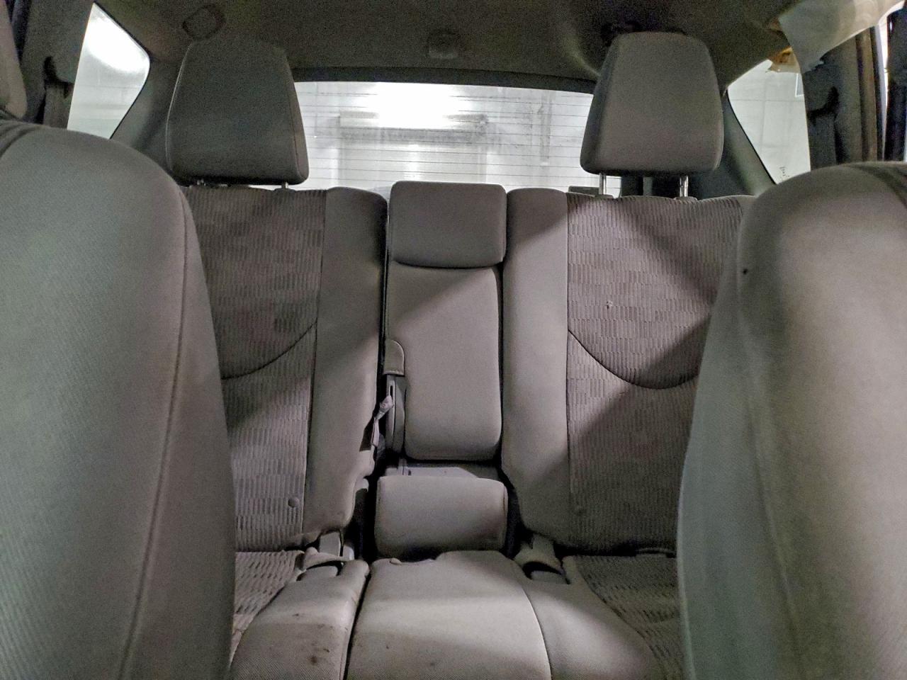 2012 TOYOTA RAV4 photo 10