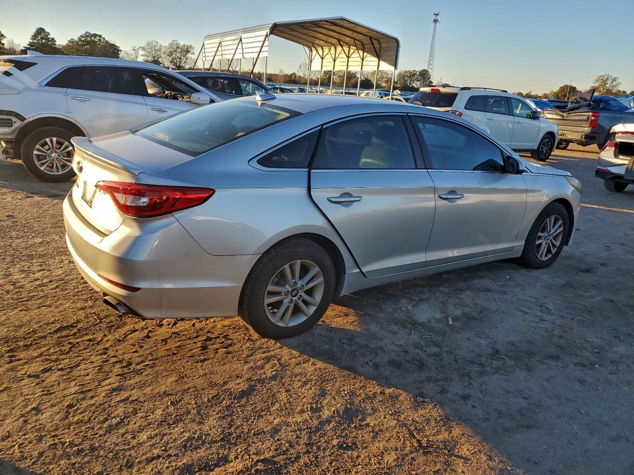 2017 HYUNDAI SONATA SE photo 3