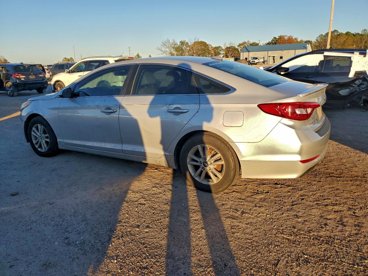 2017 HYUNDAI SONATA SE photo 2