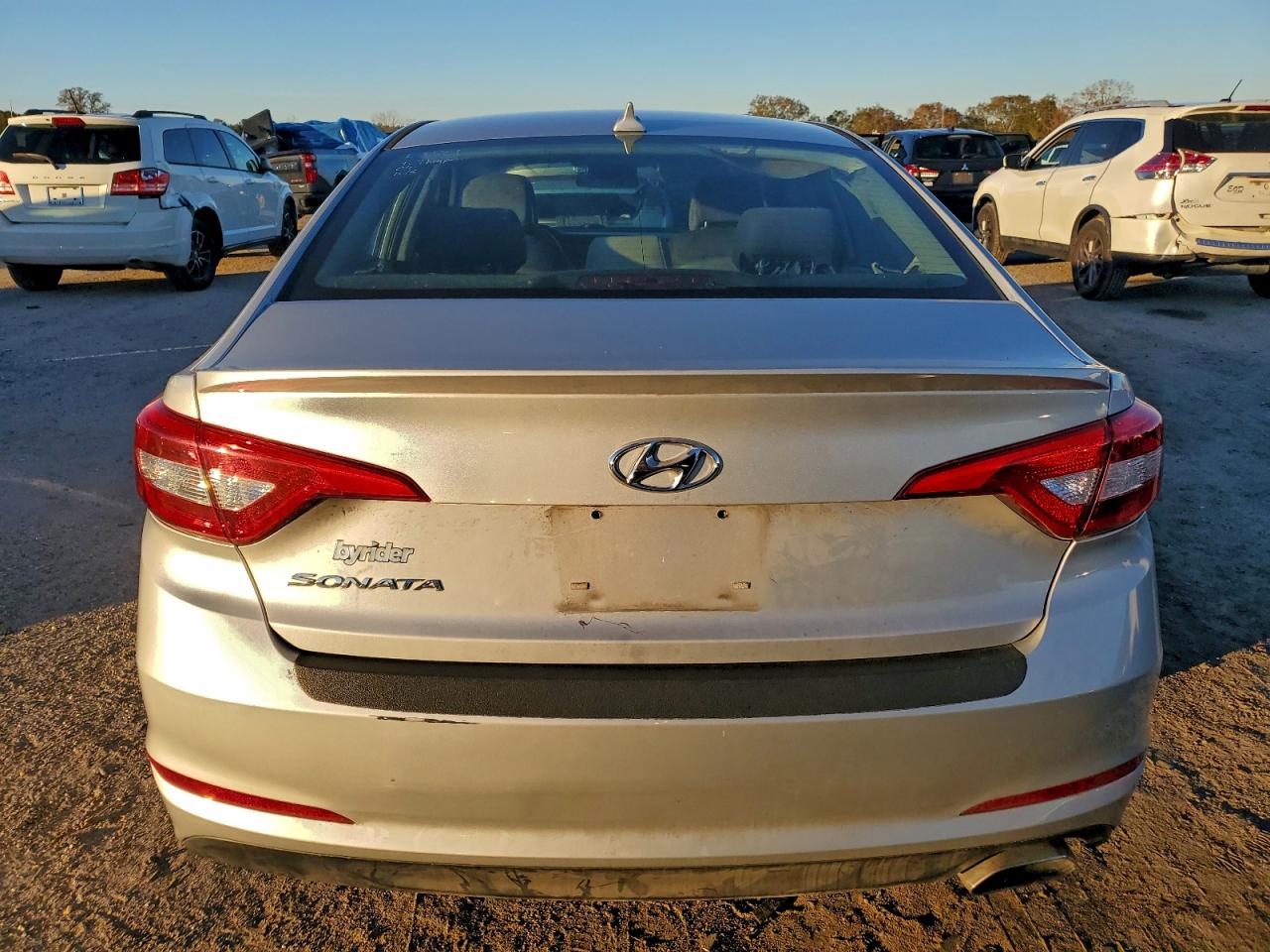 2017 HYUNDAI SONATA SE photo 6