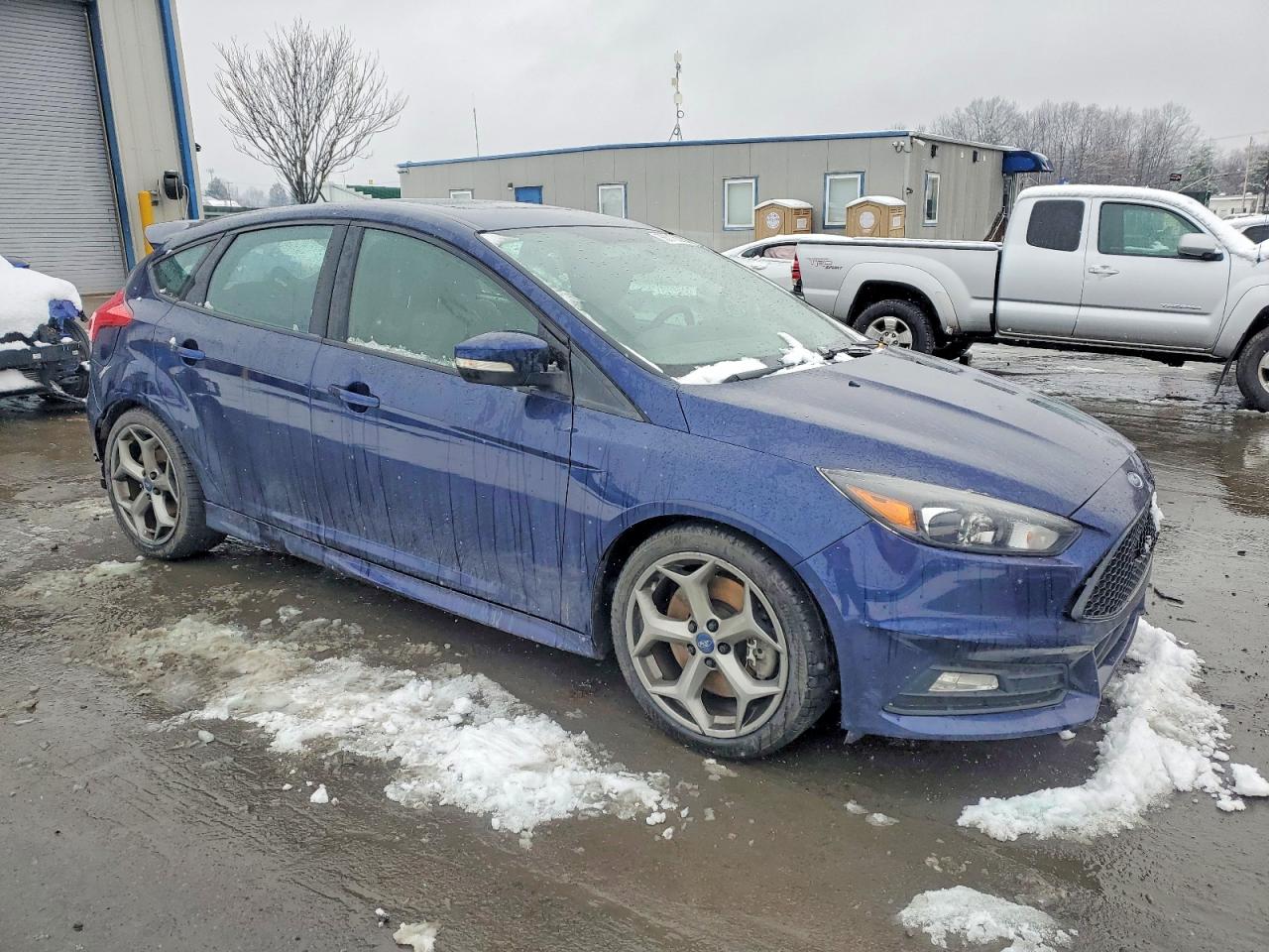 2017 FORD FOCUS ST photo 4