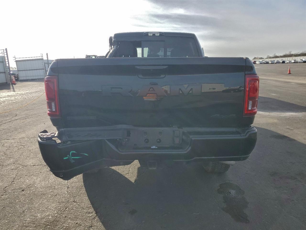 2025 RAM 2500 BIG HORN photo 6