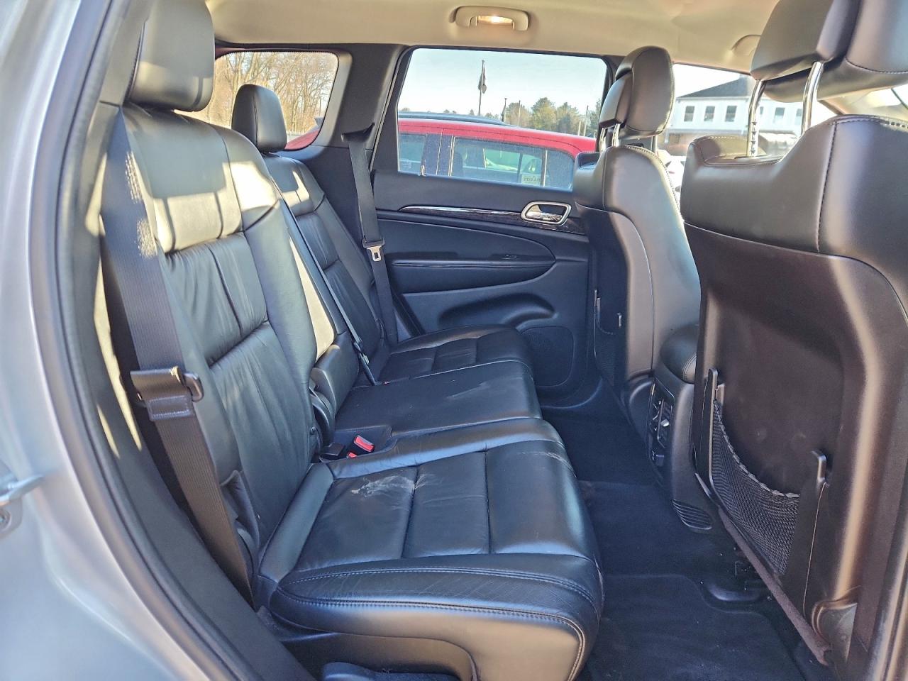 2011 JEEP GRAND CHEROKEE LAREDO photo 11