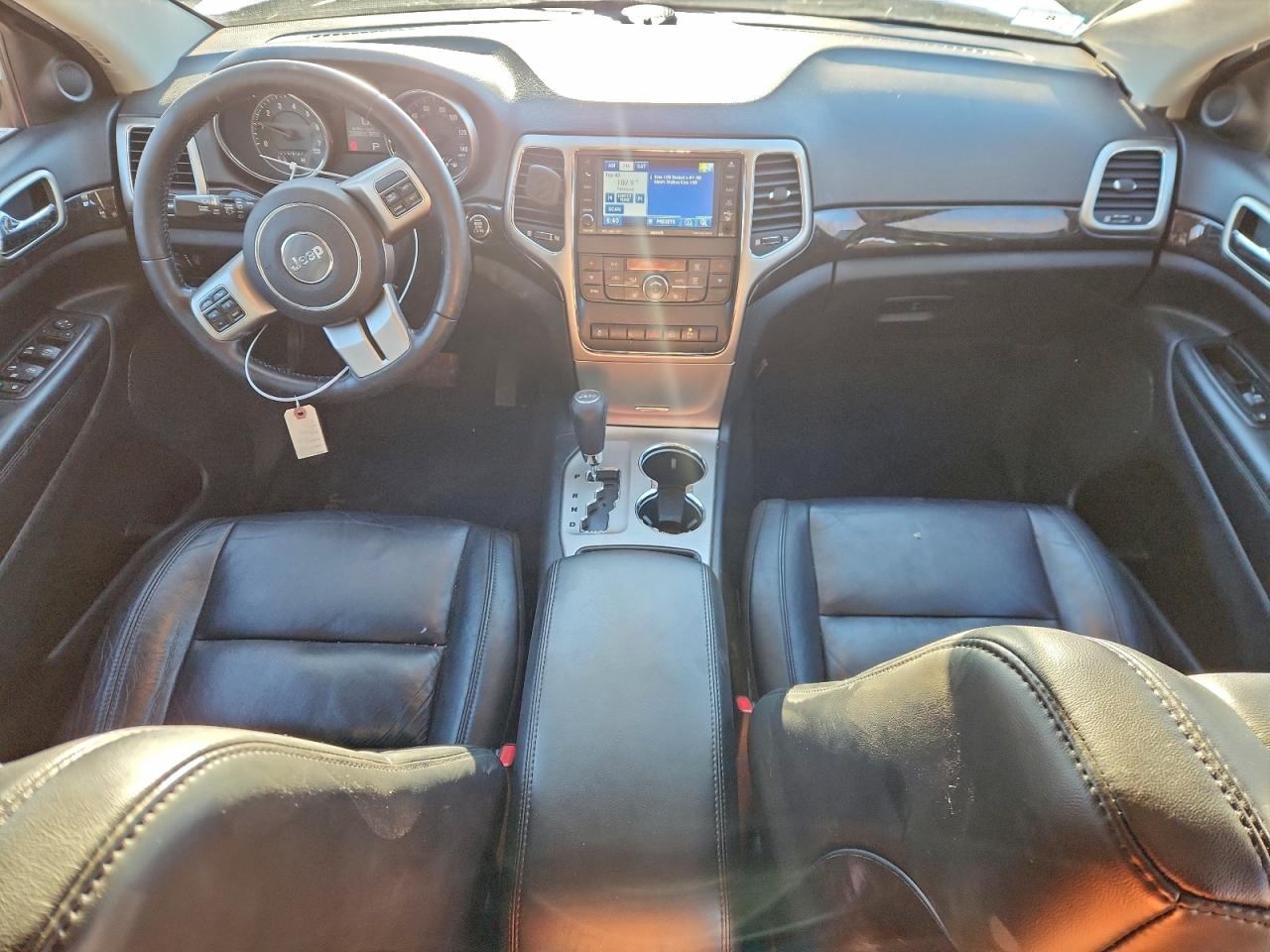 2011 JEEP GRAND CHEROKEE LAREDO photo 8