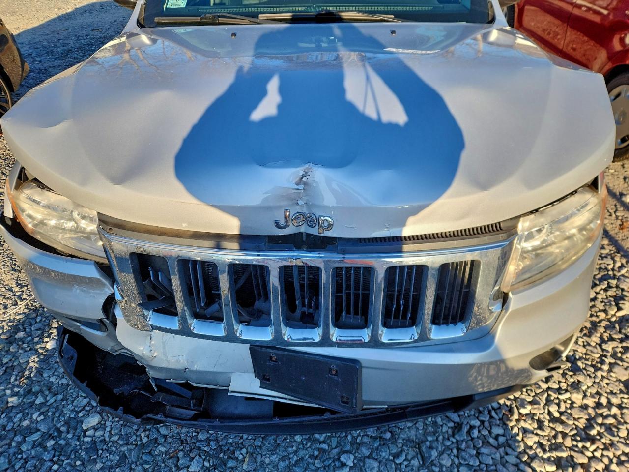 2011 JEEP GRAND CHEROKEE LAREDO photo 12