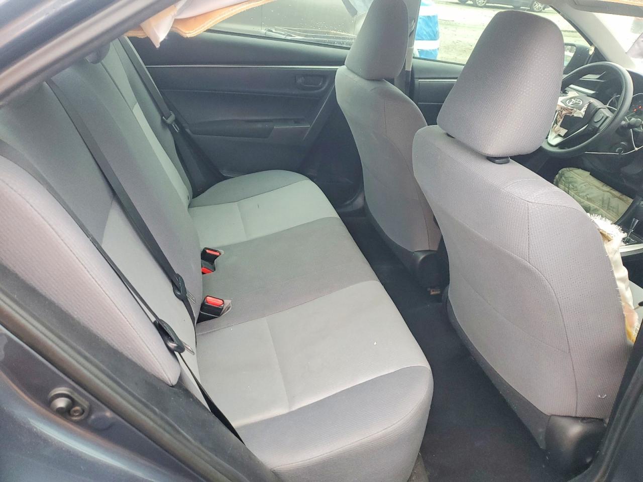 2015 TOYOTA COROLLA L photo 10