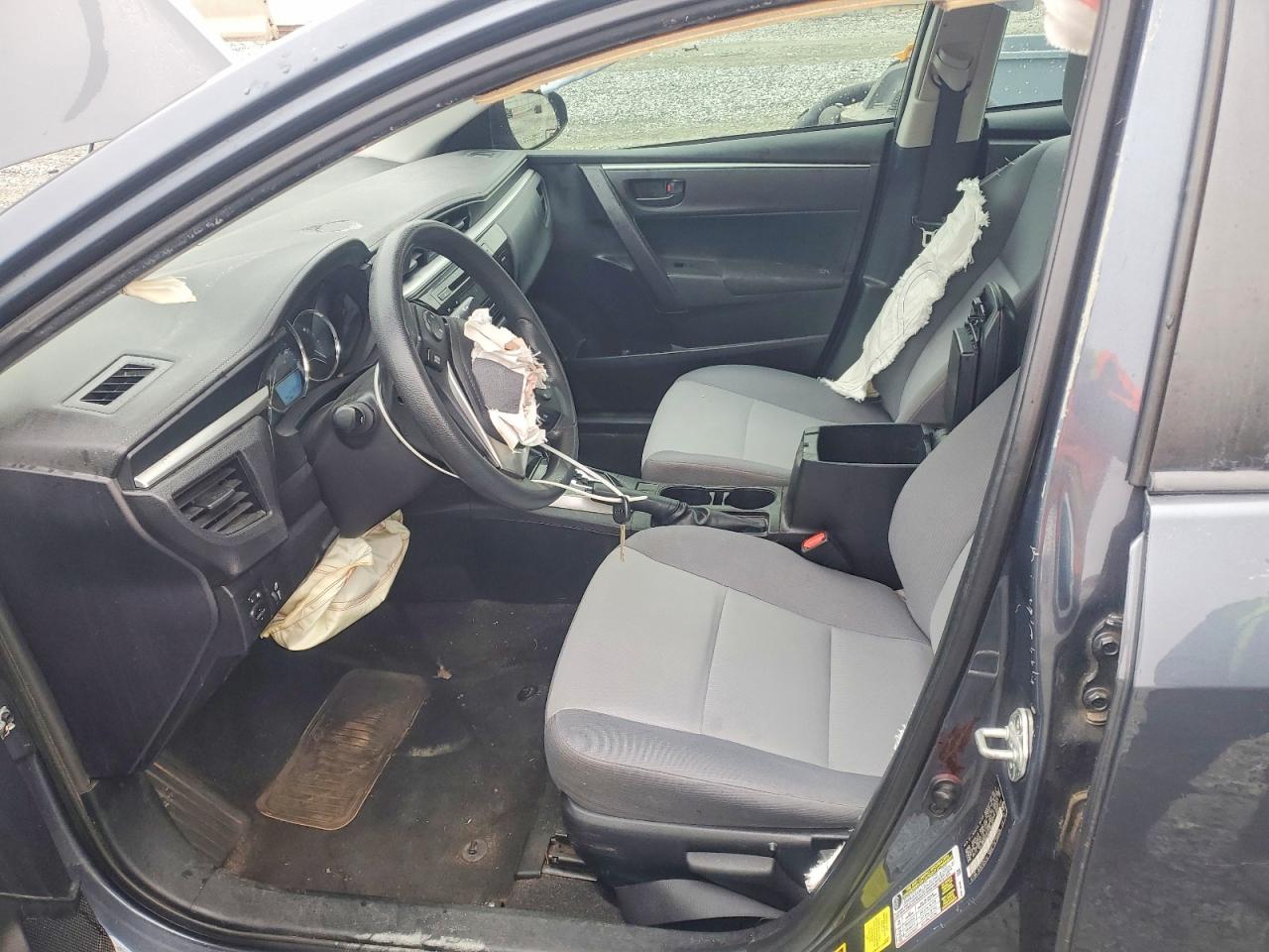 2015 TOYOTA COROLLA L photo 7