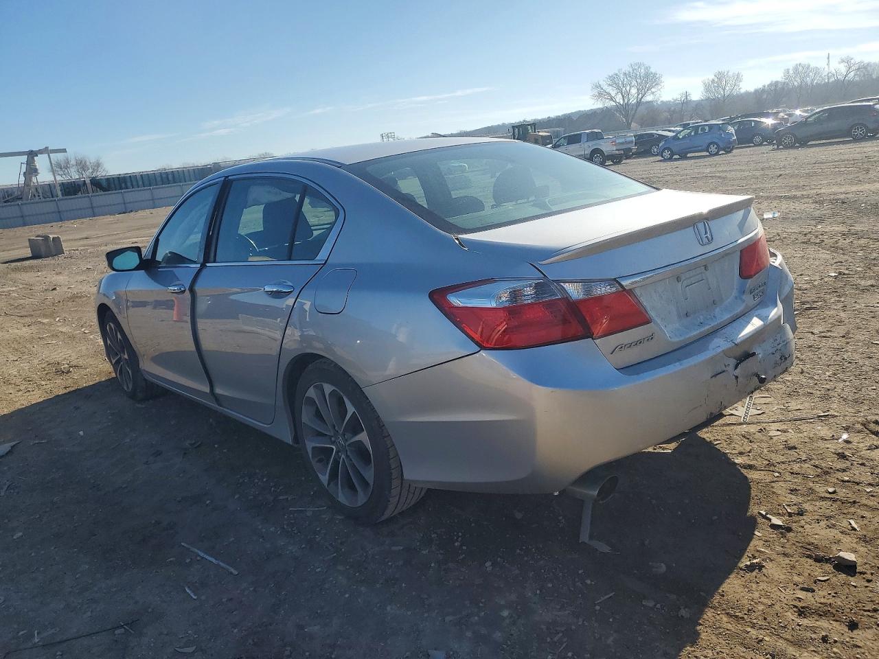 2015 HONDA ACCORD SPORT photo 2