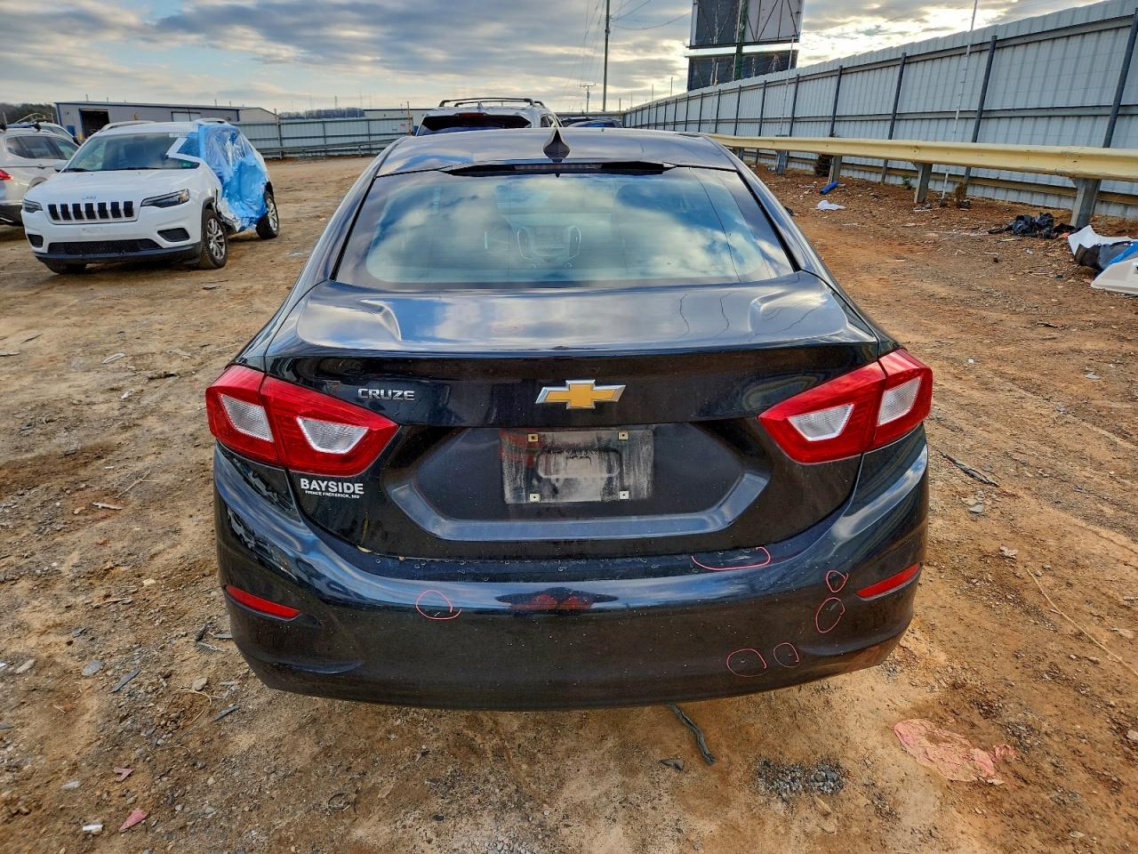2017 CHEVROLET CRUZE LS photo 11