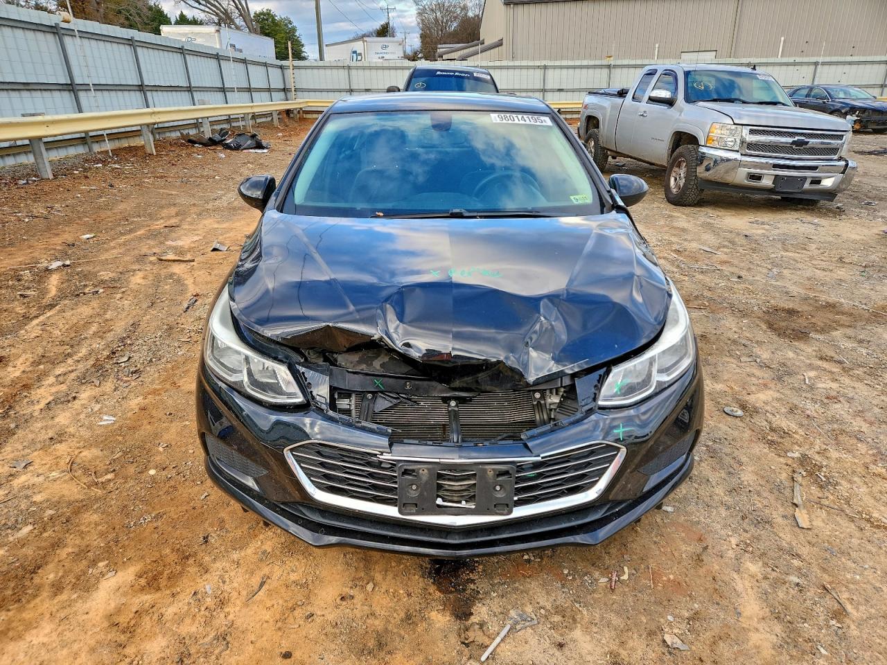 2017 CHEVROLET CRUZE LS photo 9