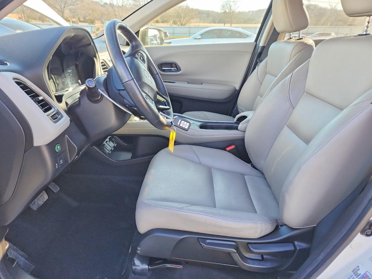 2016 HONDA HR-V EXL photo 7