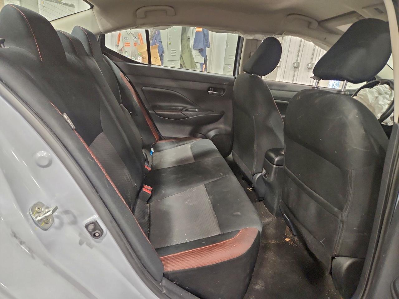 2025 NISSAN VERSA SR photo 10