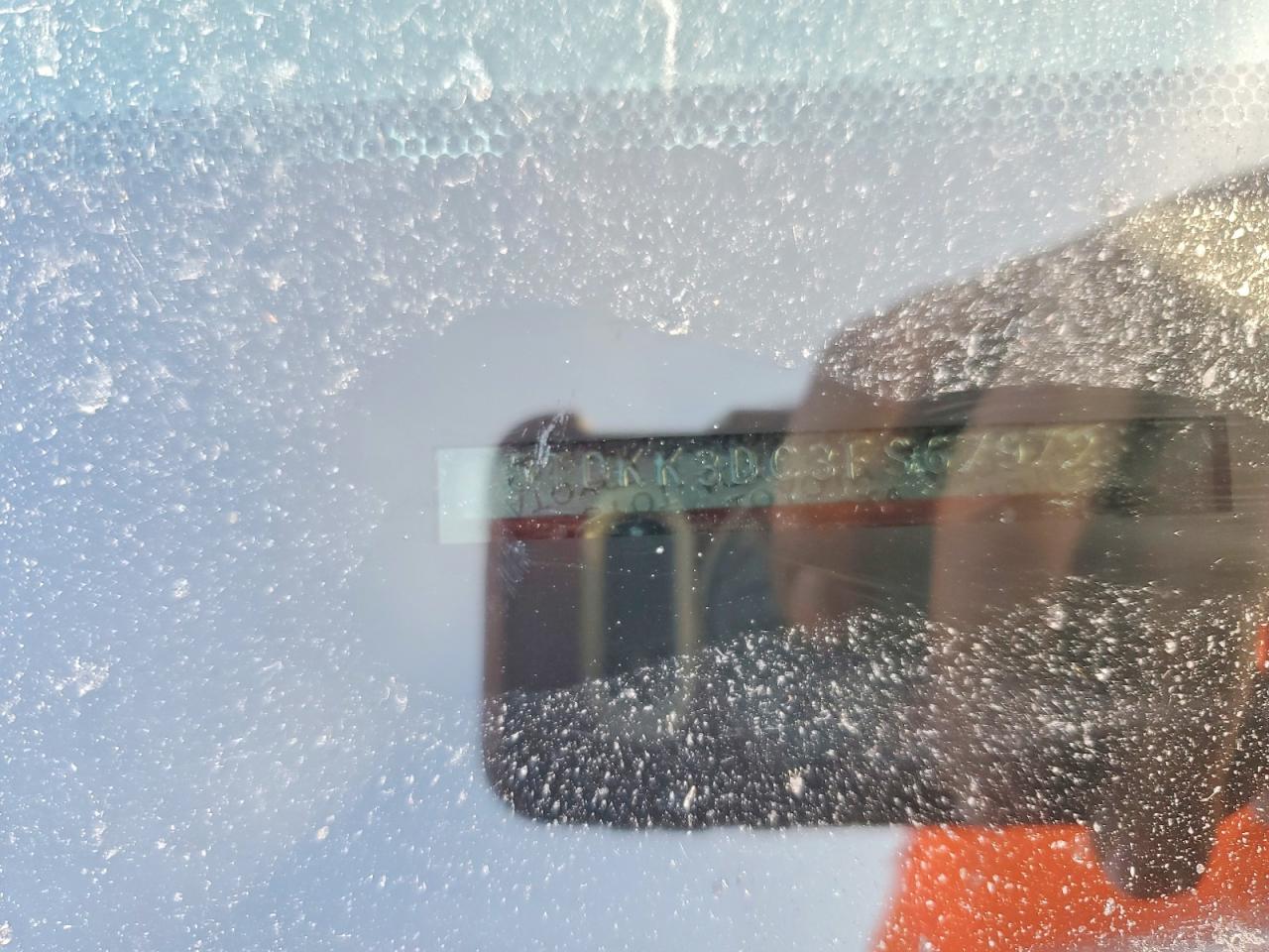 2015 TOYOTA SIENNA LE photo 13