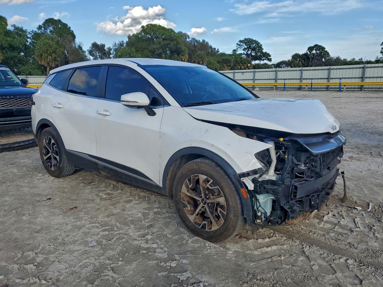 2023 KIA SPORTAGE EX photo 4