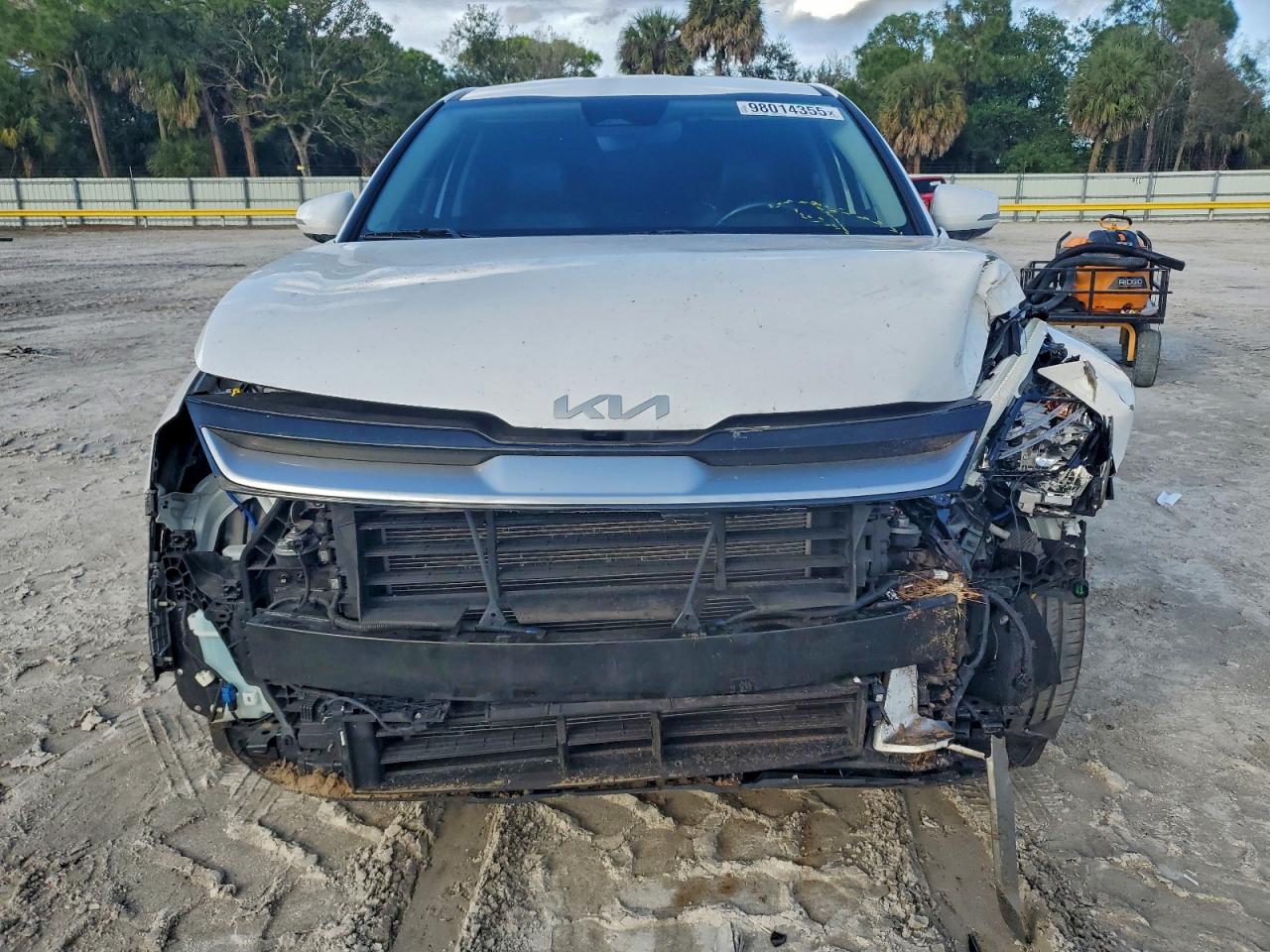 2023 KIA SPORTAGE EX photo 5