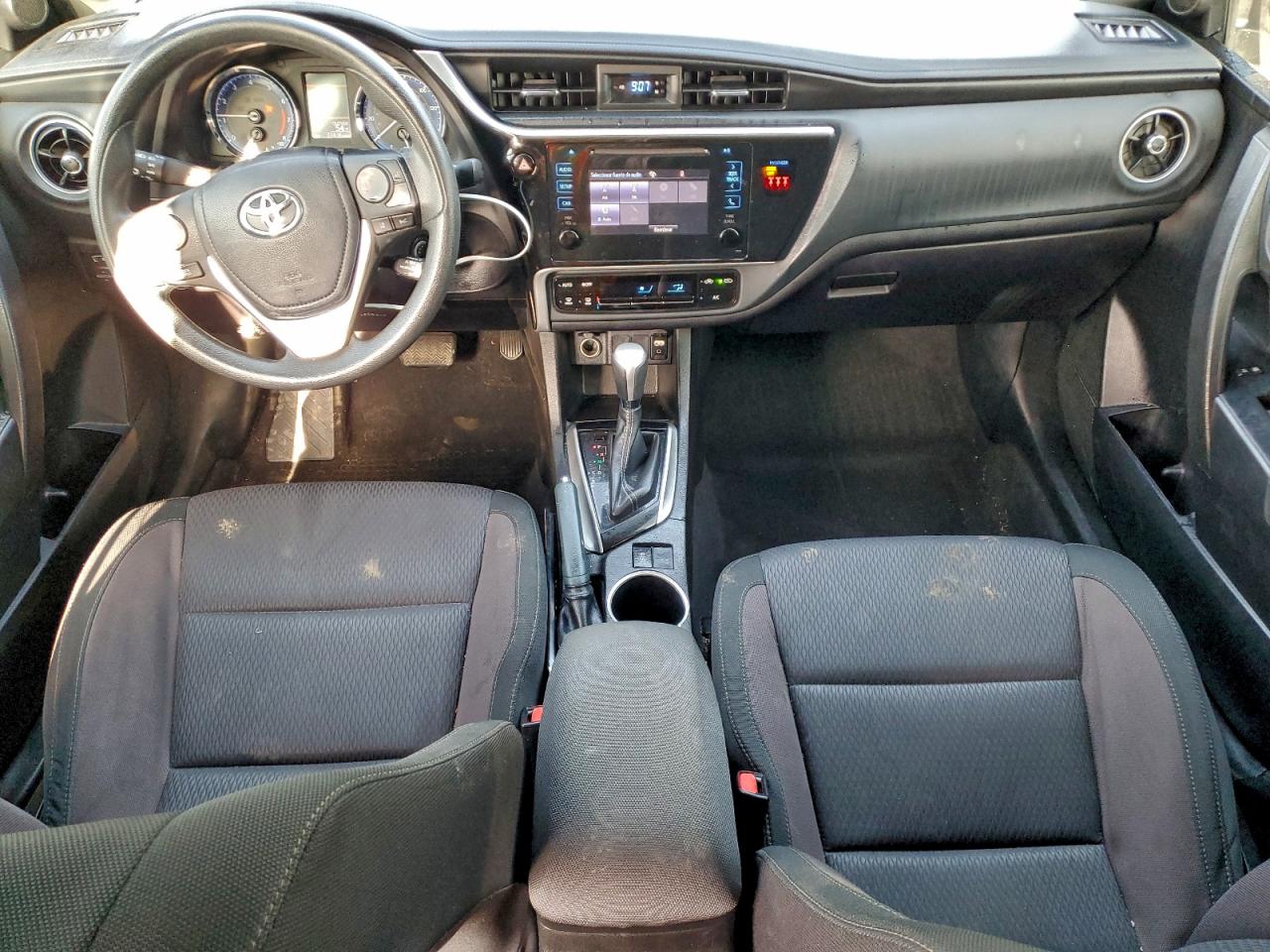 2019 TOYOTA COROLLA L photo 15