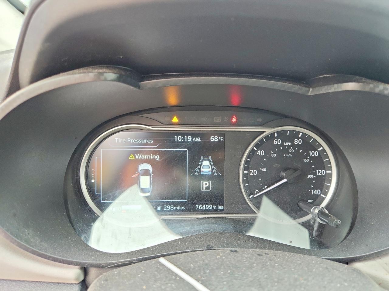 2021 NISSAN VERSA SV photo 9