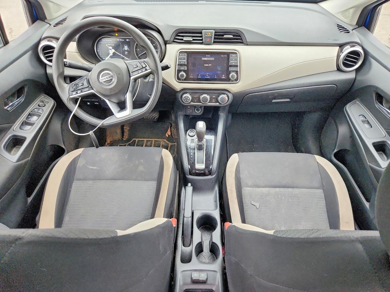 2021 NISSAN VERSA SV photo 8