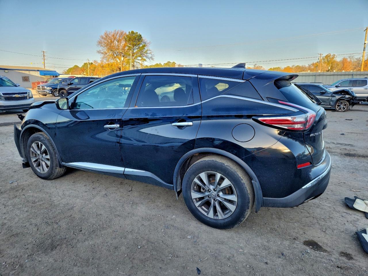 2018 NISSAN MURANO S photo 2