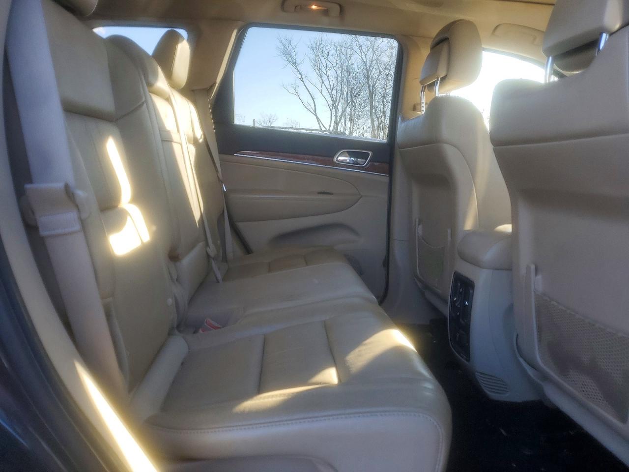 2011 JEEP GRAND CHEROKEE LIMITED photo 10