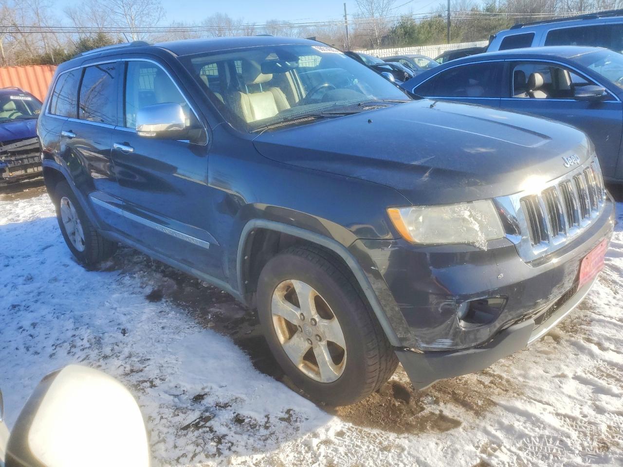2011 JEEP GRAND CHEROKEE LIMITED photo 4