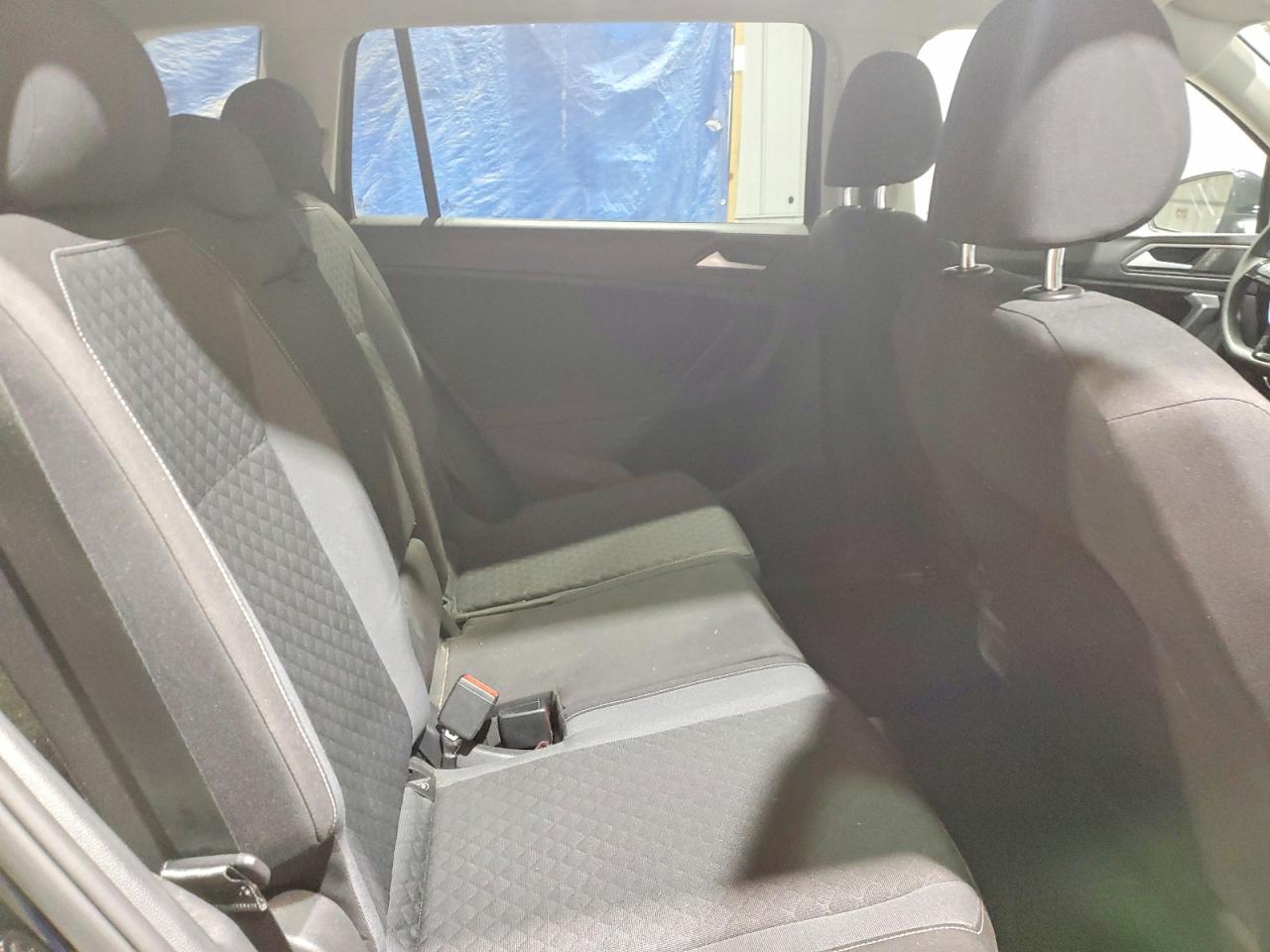 2021 VOLKSWAGEN TIGUAN S photo 11
