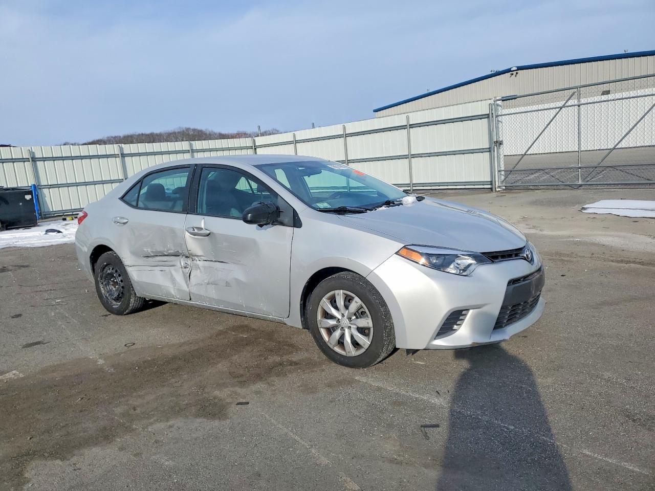 2015 TOYOTA COROLLA L photo 4