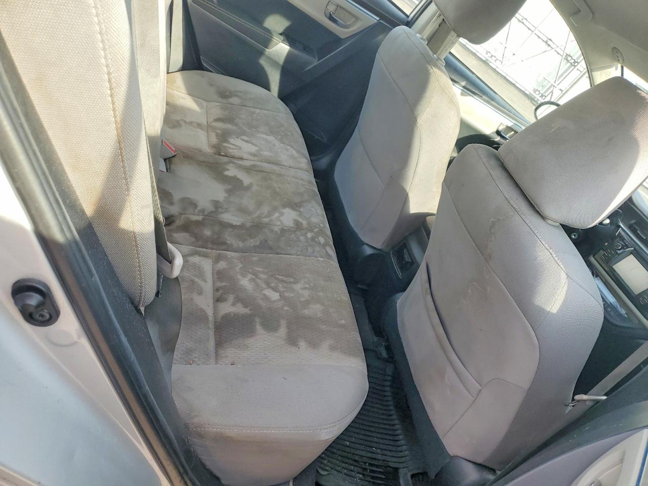 2015 TOYOTA COROLLA L photo 10