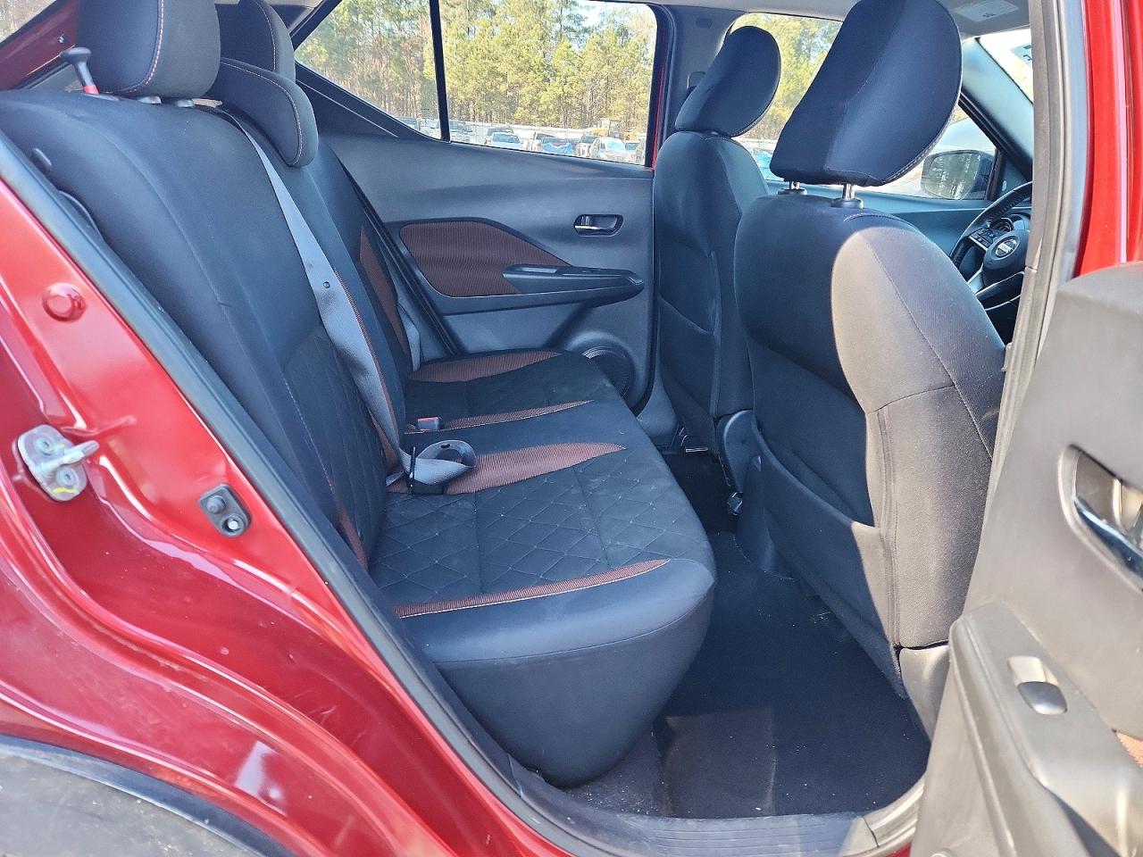 2018 NISSAN KICKS S photo 11
