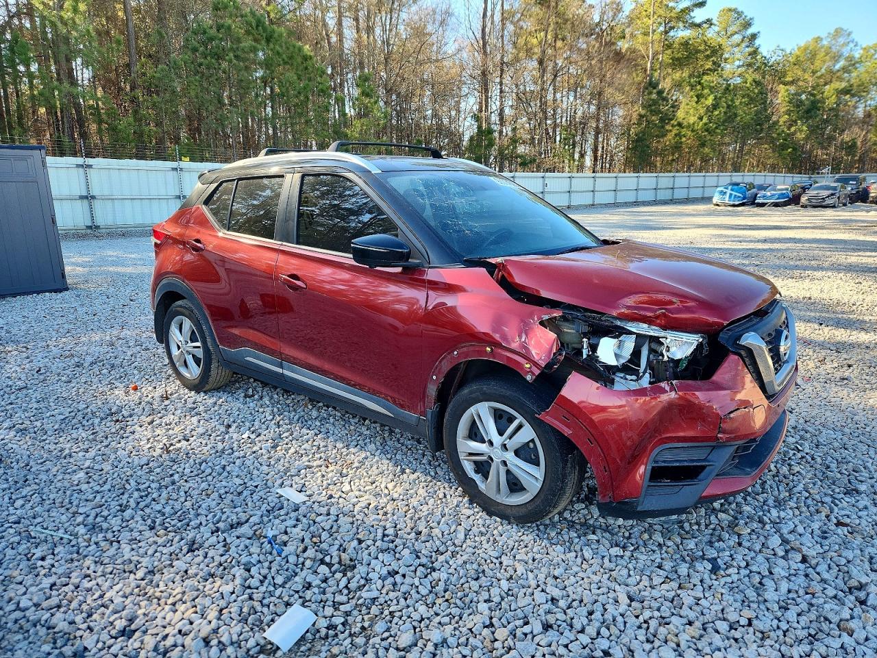 2018 NISSAN KICKS S photo 4